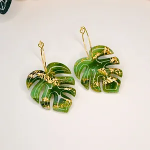 闪亮的大绿色monstera叶耳环热带棕榈叶吊坠饰品礼品