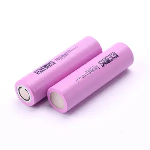 공장 직판 18650 리튬 배터리 3.7V 2600mah 전원 5C 전기 자동차 과즙 기 팬 도구 근막 총