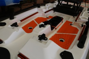 Kayak à pédales en plastique HDPE simple de 10,8 pieds, à monter soi-même, 1 place, pour la pêche, <span class=keywords><strong>moteur</strong></span> électrique pour canoë avec flotteur en plastique - Product Image 6