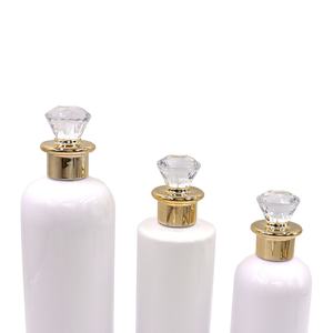 Bouteilles en plastique de 100 ml, 250 ml, 300 ml, 500 ml avec bouchon doré pour shampoing, produits de lavage et nettoyage – Emballage avec couvercle supérieur - Product Image 3