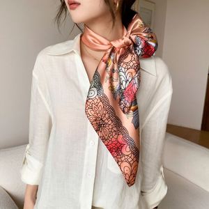 Maxfree Foulard carré en satin de soie or champagne pour femme avec motif léopard et chaîne 50 cm – Accessoire de cheveux et décoratif haut de gamme - Product Image 3