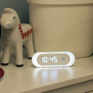 Lumière à détecteur de mouvement infrarouge pour le corps humain avec batterie rechargeable intégrée, horloge, lumière intelligente pour la maison - Product Image 2