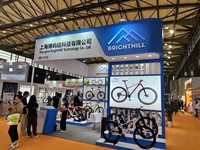 Livraison rapide Vélo de montagne électrique à assistance électrique 350W 48V 10.4Ah 26 pouces à propulsion arrière, cadre en acier carbone, batterie au lithium, double frein à disque