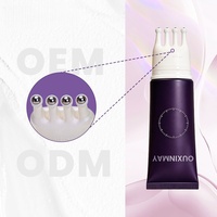 Tube cosmétique souple D40 avec applicateur rotatif à 4 dents et bille métallique pour massage du cuir chevelu et du cou