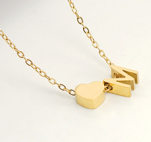 Collana con 26 Lettere dell'Alfabeto Inglese e Cuore in Oro 18K <span class=keywords><strong>per</strong></span> Donne, Ciondolo con Iniziale in Acciaio Inossidabile, Gioielli di Moda - Product Image 4