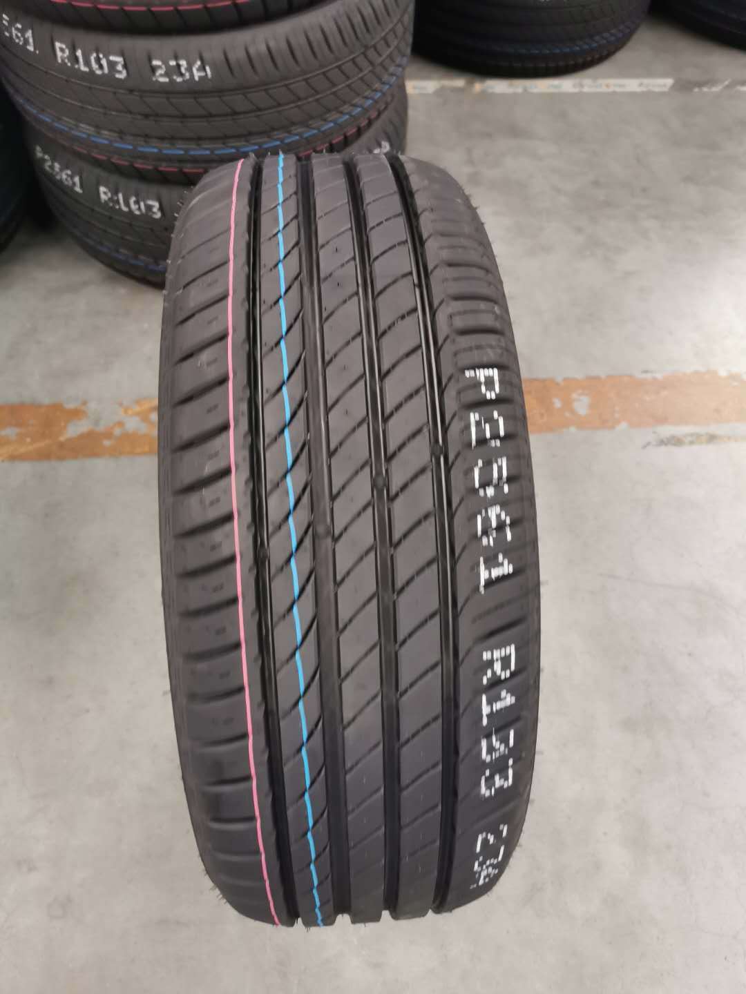 ZEXTOUR 225/55R17 Car Tires - Durable and Reliable Performance