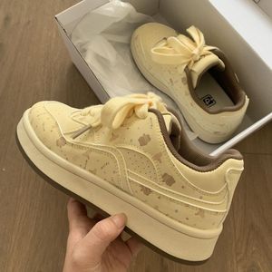 Versión coreana de diseño exclusivo, zapatos pequeños y adorables, nuevo estilo, versátiles, ligeros, populares entre los estudiantes, marca Dejin. - Product Image 4