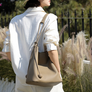 Women's <b>Large</b> Capacity Genuine Leather Shoulder <b>Bag</b> - Product Image 6