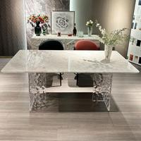 Table à manger en pierre naturelle de luxe avec plateau en marbre moderne et pieds en acrylique Table à manger haut de gamme 6 places pour le salon