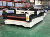 Cortadora láser de alimentación automática para caucho de tela de madera con soporte de formato gráfico AI y BMP Cortador textil automático