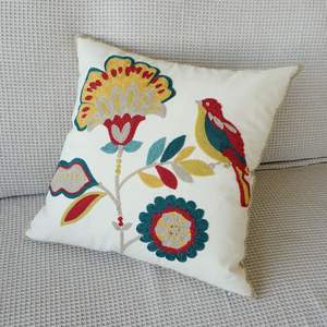 Funda de Almohada de Lona Bordada Rústica Clásica de Lujo con Diseño de Plantas y Aves, Cierre de Cremallera, Personalizable para Sala de Estar o Sofá - Product Image 3