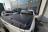 Couverture de benne de camionnette manuelle rétractable rigide en aluminium compatible avec Sierra 2019-2025