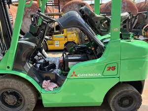 Venta caliente barato usado Mitsubishi carretilla elevadora diésel FD25 2,5 toneladas Japón importó pintura Original maquinaria de construcción Motor - Product Image 6