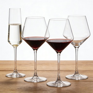 <span class=keywords><strong>Set</strong></span> <span class=keywords><strong>di</strong></span> 2 Bicchieri da Vino Senza Stelo in Stile Nordico, Bicchieri in Vetro Trasparente con Logo Personalizzato, Calici da Vino in Cristallo 400ml, Elegante Confezione Regalo, Vendita all'Ingrosso - Product Image 3