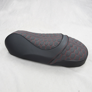 GANE diseño de lujo OEM personalizado mujer Pedal motocicleta Nappa cuero gamuza asiento cubierta adecuada para Vespa Primavera - Product Image 4