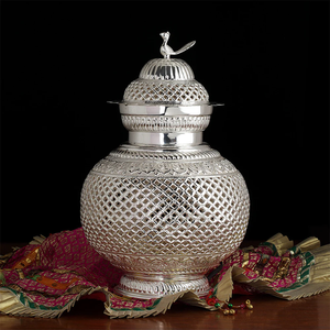Lámpara Kalash Decorativa Hecha a Mano Estilo Templo, Elegante Adorno para el Hogar, Ideal para Festivales y Espacios Espirituales - Product Image 2
