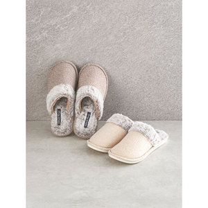 Zapatillas de Casa de Hair-Lite con etiqueta de suelo única Diseño cómodo Hair-Lite-Lit - Product Image 1