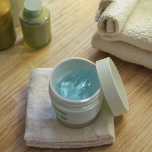 ครีมมะรุมสำหรับผิวที่เปล่งปลั่งโลชั่นบำรุงผิวหน้าเพื่อความงามสำหรับผู้หญิงราคาต่ำต่อสู้กับการอักเสบและปกป้องผิว - Product Image 1