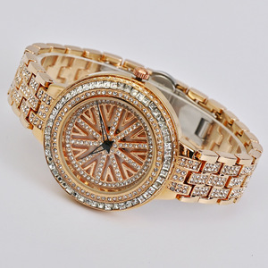 Reloj de cuarzo de lujo para mujer con diamantes de imitación dorados, elegante reloj de pulsera de acero inoxidable estilo diamante, regalo de moda vintage - Product Image 4