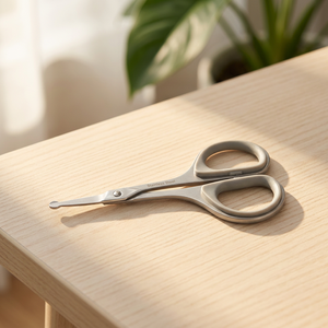Tijeras de Bordado Portátiles de Acero Inoxidable de Alta Calidad con Hoja Recta y Punta Afilada, Herramientas de Belleza para Diestros - Product Image 3