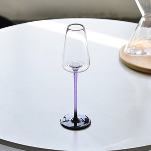 <span class=keywords><strong>Verres</strong></span> <span class=keywords><strong>à</strong></span> <span class=keywords><strong>vin</strong></span> <span class=keywords><strong>à</strong></span> tige longue violet, sans plomb, main libre, Style italien, découpé au Laser, bord corsage bordeaux, <span class=keywords><strong>vin</strong></span> de mariage, vente en gros, - Product Image 6