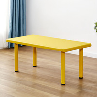 Table et chaise modernes en plastique durable à faible MOQ pour enfants, articles scolaires colorés pour la maternelle
