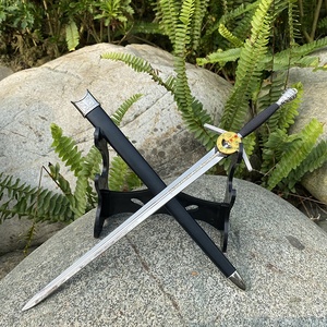 World popular game character <span class=keywords><strong>sword</strong></span> metal <span class=keywords><strong>sword</strong></span> Wild Hunt Game arma portachiavi di Geralt toys <span class=keywords><strong>art</strong></span> 30CM dal produttore cinese - Product Image 6