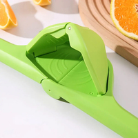 Handheld Pp Plastic Handmatige Citroen-En Limoenpers Pers Duurzaam En Gemakkelijk Schoon Te Maken