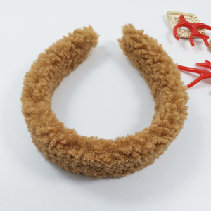 2020 new Kids Faux fluffy Thick Headbands Colorful Mommy And <span class=keywords><strong>Me</strong></span> Fall Hair Accessories Vendprs Winter Woman Furry Headband - Product Image 5