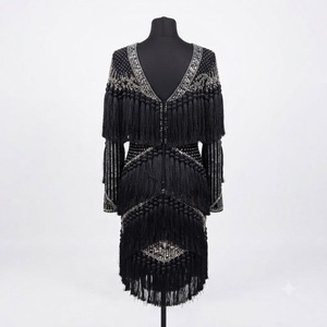 Robe de cocktail noire pour femme, ornée de perles brodées à la main et de détails élégants en franges, robe de cérémonie à manches longues - Product Image 2
