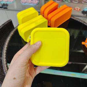 <span class=keywords><strong>NFS</strong></span> กระเป๋าเครื่องสำอางซิลิโคนแบบมีซิป, กระเป๋าเครื่องสำอางแบบพกพามีซิปคุณสมบัติกันน้ำสำหรับการเดินทางสำหรับลิปสติกแปรงแต่งหน้ากระเป๋าใส่เหรียญ - Product Image 1