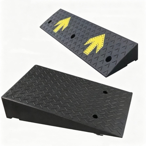 Rampe <span class=keywords><strong>de</strong></span> trottoir fixe portable antidérapante en caoutchouc et plastique, prix usine, pour allée et bordure <span class=keywords><strong>de</strong></span> trottoir, vitesse 1-5 mph, largeur 250 mm, pour scooter et <span class=keywords><strong>vélo</strong></span> - Product Image 1