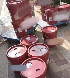 Olio per Lavorazione dei Metalli Raffinato, Lubrificante Resistente all'Ossidazione e di Lunga Durata per Torni CNC, Macchinari Industriali di Fresatura - Product Image 5