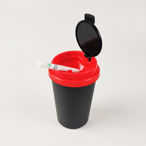 Cendrier de <span class=keywords><strong>voiture</strong></span> rond en plastique coloré avec couvercle, anti-odeur, support pour tasse à café, briquets et accessoires pour fumeurs - Vente en gros - Product Image 6