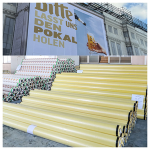 Lona de PVC Flexible Laminada en Caliente, Brillante, para Impresión Exterior, Absorción de Tinta Estable, 500D 9x9 para Gráficos de Centros de Convenciones - Product Image 1