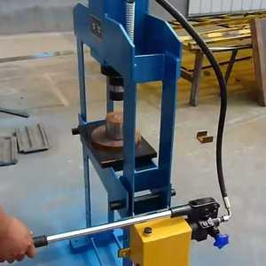 Machine d'atelier <span class=keywords><strong>hydraulique</strong></span> manuelle, pour atelier, prix jusqu'à 100 tonnes, livraison gratuite - Product Image 6