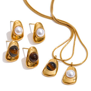 Juego de Joyería de Moda JINYOU 2199 de Acero Inoxidable con Perlas Simuladas, Aretes y Collar de Cadena de Serpiente Bañado en Oro - Product Image 1