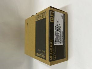 ใหม่และเป็นของแท้ 100% แอมพลิฟายเออร์เซอร์โว AC รุ่น MR-J2M-20DU - Product Image 1