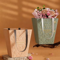 Boîte cadeau en carton de luxe personnalisée avec impression en relief pour cadeaux de boutique