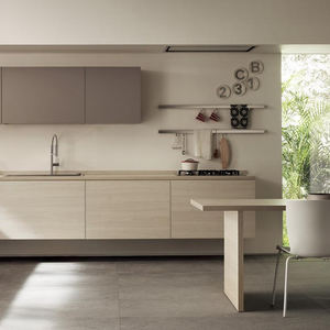 <span class=keywords><strong>Cocina</strong></span> Abierta <span class=keywords><strong>de</strong></span> Lujo Minimalista: Gabinetes en Tonos Neutros, Estanterías Abiertas Retroiluminadas, Isla, Espacio <span class=keywords><strong>de</strong></span> Comedor Integrado con Iluminación - Product Image 6