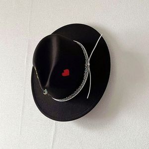 Sombrero Fedora de Ala Ancha Hecho a Mano con Bordado de Corazón Vintage, Forro de Satén Negro en la Parte Inferior de la Ala, para Fiestas y Negocios - Product Image 5