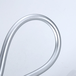 Tuyau de douche en PVC de 1,5 mètre, diamètre intérieur de 1/2 pouce, design moderne flexible pour utilisation dans la salle de bain - Product Image 2