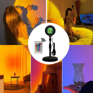 Lampada Tramonto Regolabile con Supporto, Luce di Proiezione LED USB, Proiettore Tramonto per Camera da Letto, Scatti Fotografici, Feste in Casa, Luce d'Ambiente Decorativa - Product Image 3