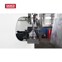 Prensa Plegadora Electrohidráulica Sincrónica CNC Totalmente Automática para Paneles de Utensilios de Cocina de Acero Inoxidable 304, con Bomba Delem DA-58T de Holanda
