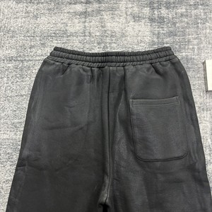 DENIMGUYS <span class=keywords><strong>Pantalon</strong></span> <span class=keywords><strong>de</strong></span> survêtement personnalisé pour <span class=keywords><strong>homme</strong></span>, épais, noir, avec cordon <span class=keywords><strong>de</strong></span> serrage, <span class=keywords><strong>taille</strong></span> élastique, en molleton bouclette 300 grammes - Product Image 5