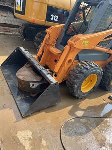 Meilleure vente de machines de construction d'occasion CASE skid steer 420 mini skid machine CASE 420 utilisé skid steer - Product Image 3