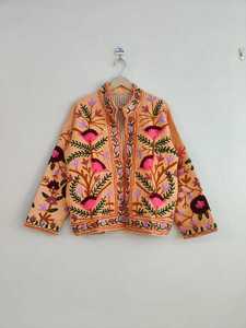 เสื้อแจ็คเก็ตผ้าฝ้ายซูซานีปักลายดอกไม้สไตล์โบฮีเมียนสำหรับผู้หญิง งานแฮนด์เมด แฟชั่นบูติกสำหรับฤดูใบไม้ผลิ - Product Image 6