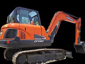 Excavadora Doosan DX60-9c Usada en Venta en Corea, Mini Excavadora de Construcción de 6 Toneladas, Excavadora Hidráulica Doosan DX60 Económica - Product Image 2