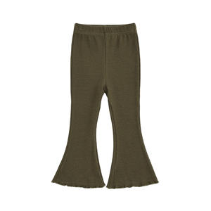 Pantalones acampanados ligeros de verano para niñas en mezcla de algodón arengado con diseño transpirable para jugar en climas cálidos y actividades al aire libre - Product Image 1
