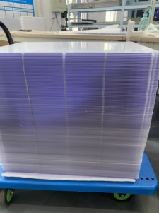 Découpe et pliage CNC personnalisés de feuilles de polycarbonate et d'acrylique pour pièces industrielles et automobiles - Product Image 6